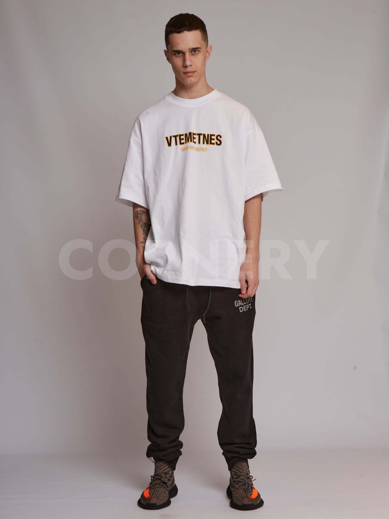 Футболка Vetements Think Dieftrefnly — фото 6