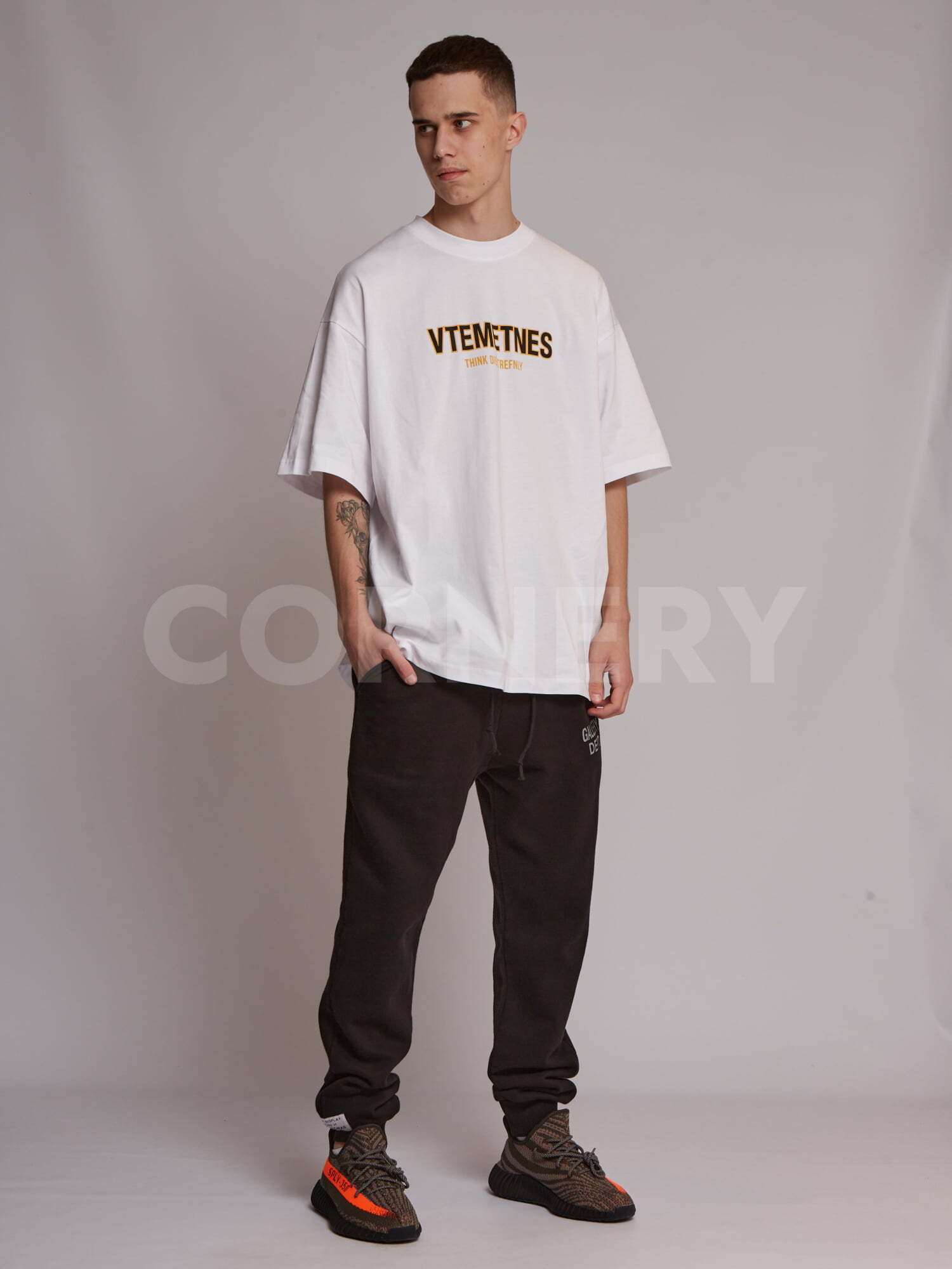 Футболка Vetements Think Dieftrefnly — фото 7
