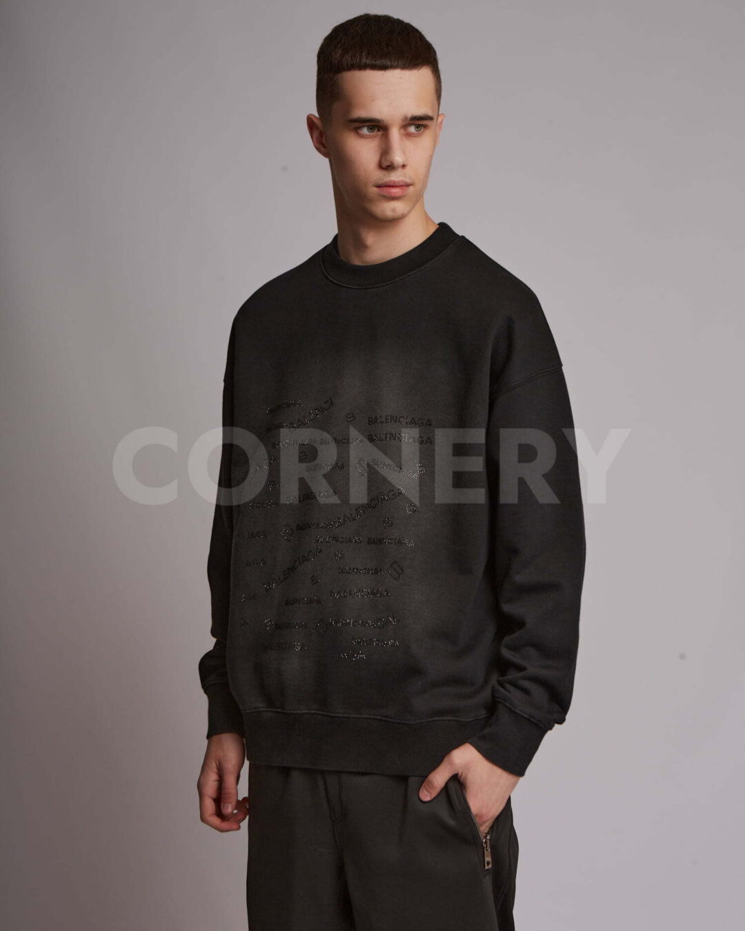 Кофта Balenciaga — изображение 5