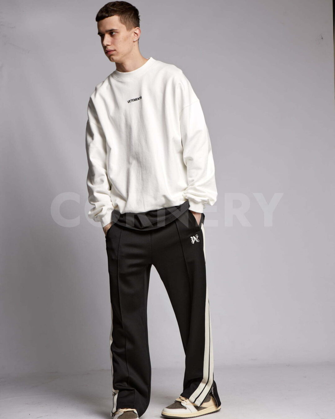 Кофта Vetements — изображение 10