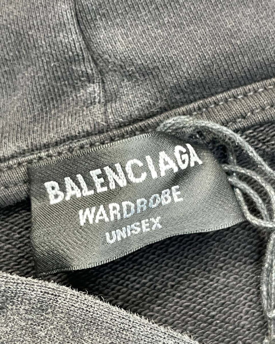 Худи Balenciaga — изображение 5