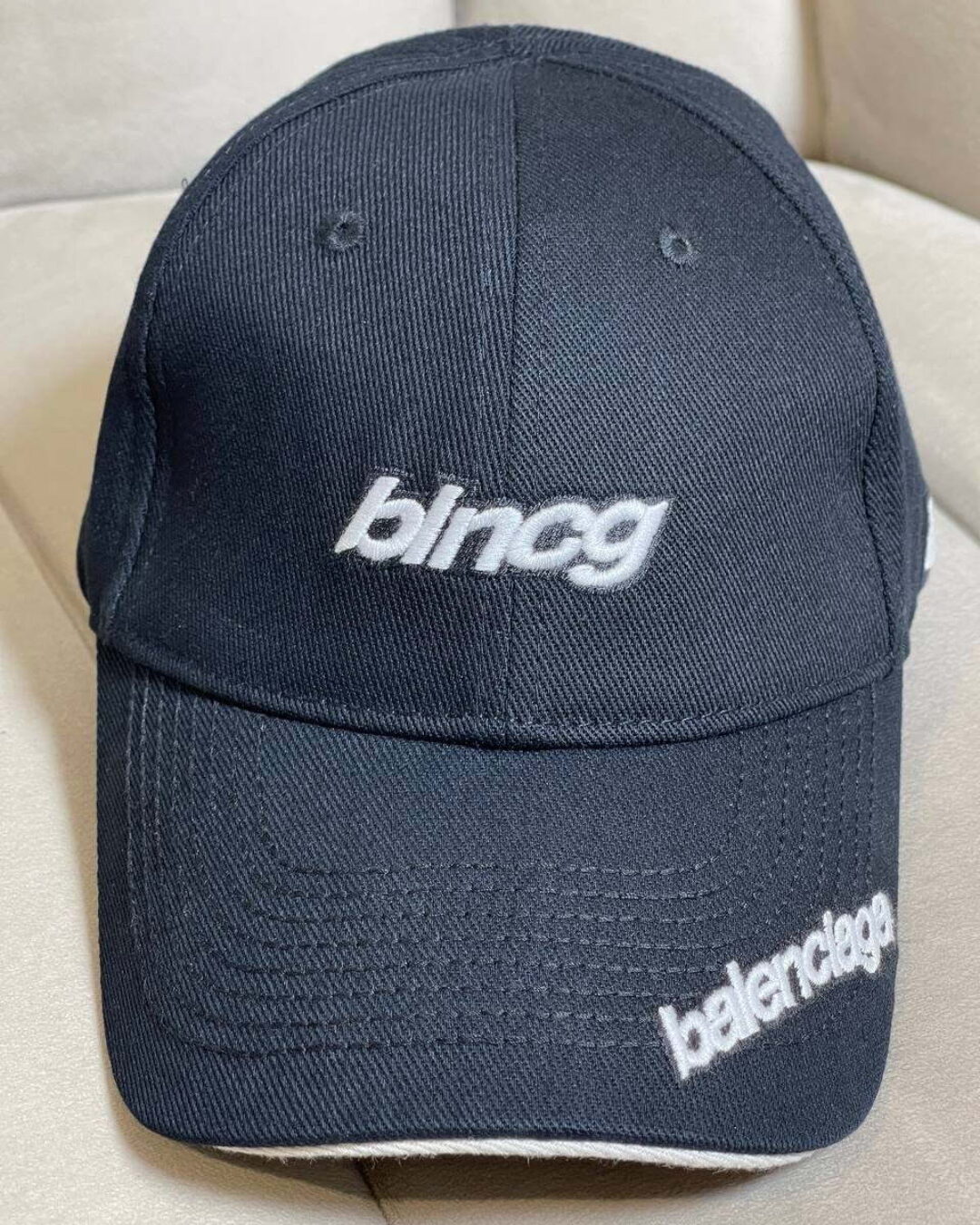 Кепка Balenciaga — изображение 3