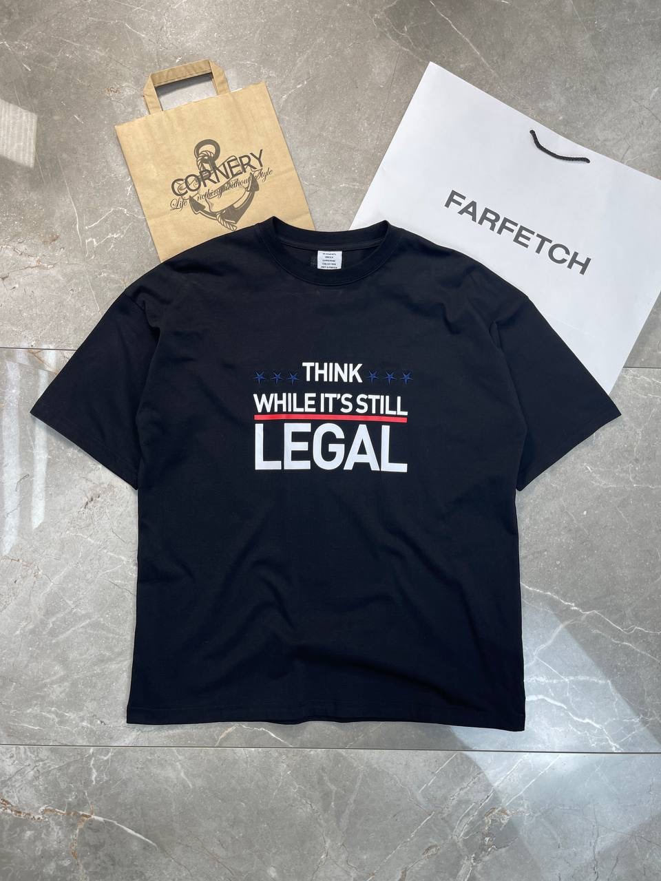 Футболка Vetements Legal — фото 1