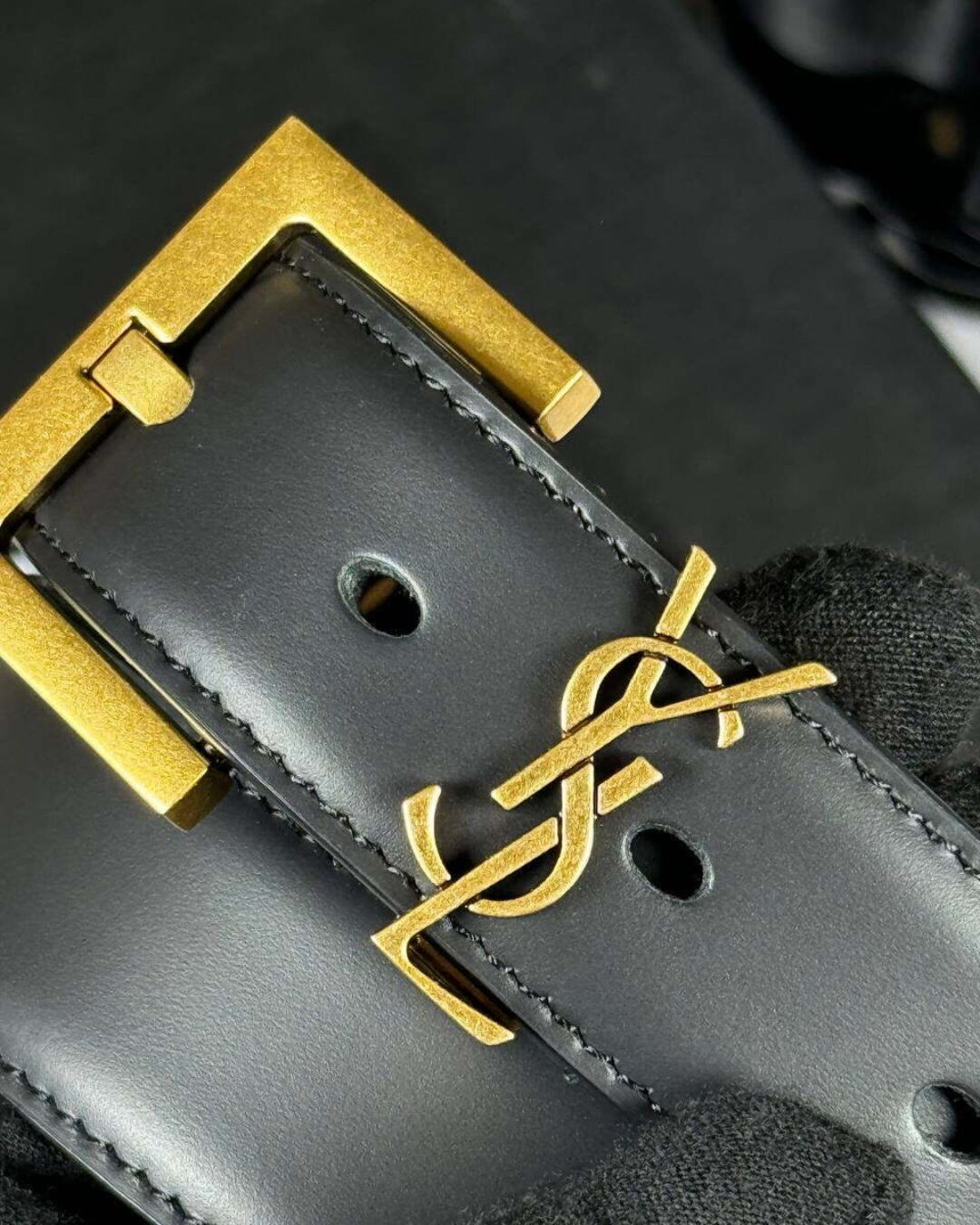 Ремень Yves Saint Laurent — изображение 2