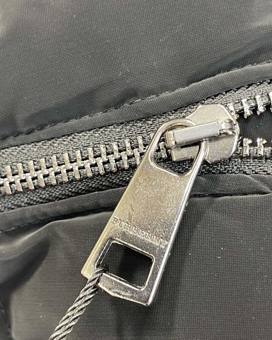 Жилет Burberry — изображение 9