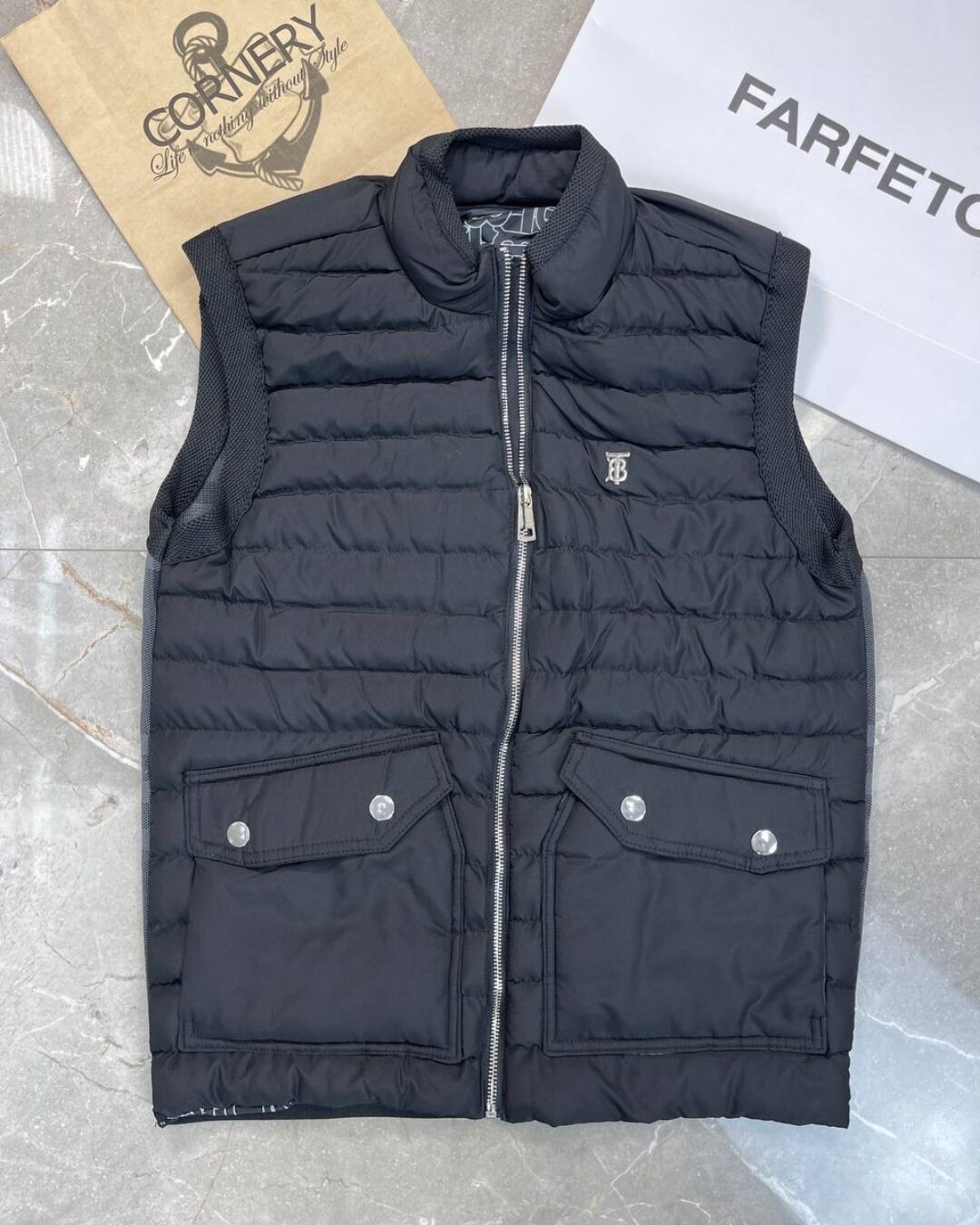 Жилет Burberry — изображение 3