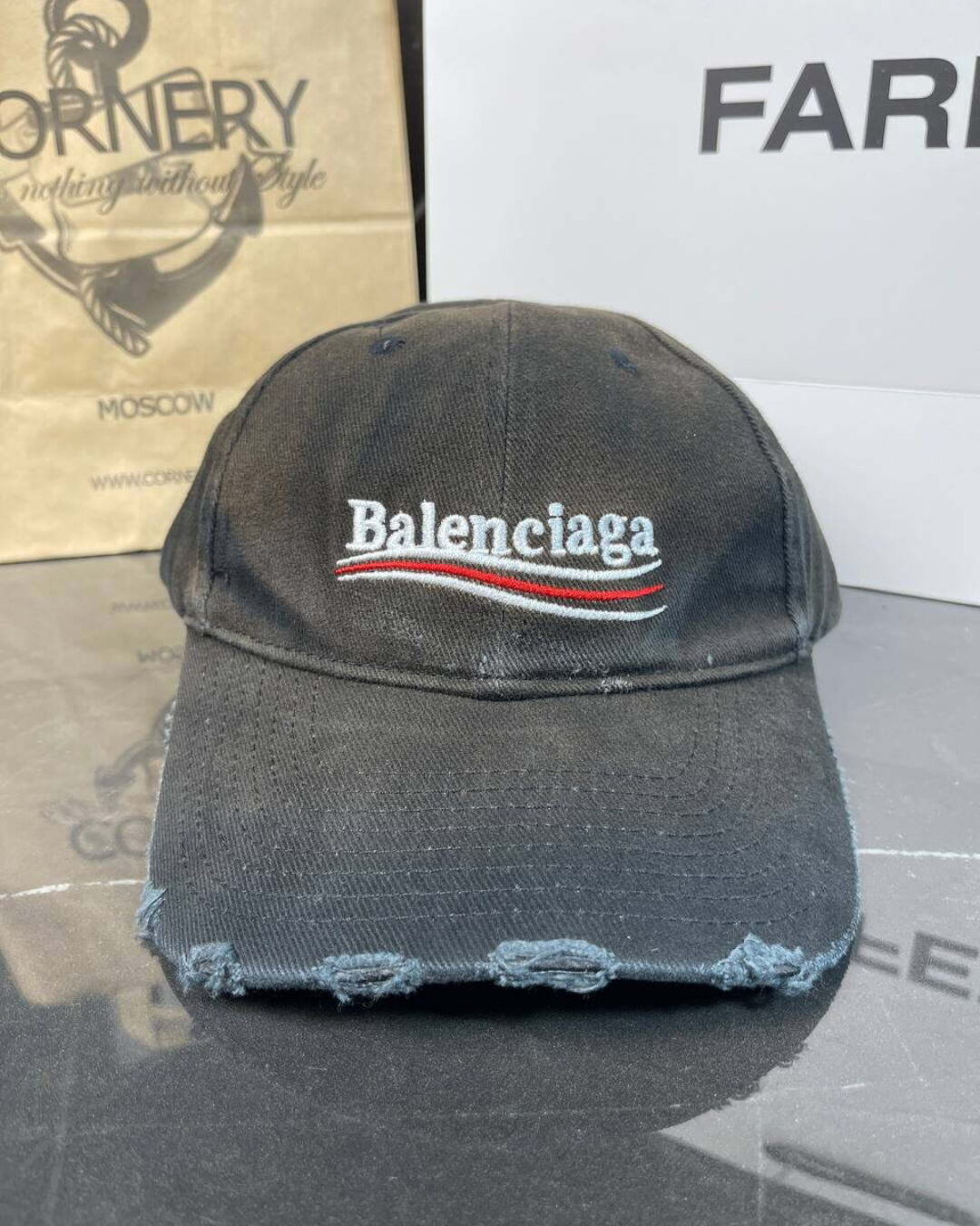 Кепка Balenciaga — изображение 2