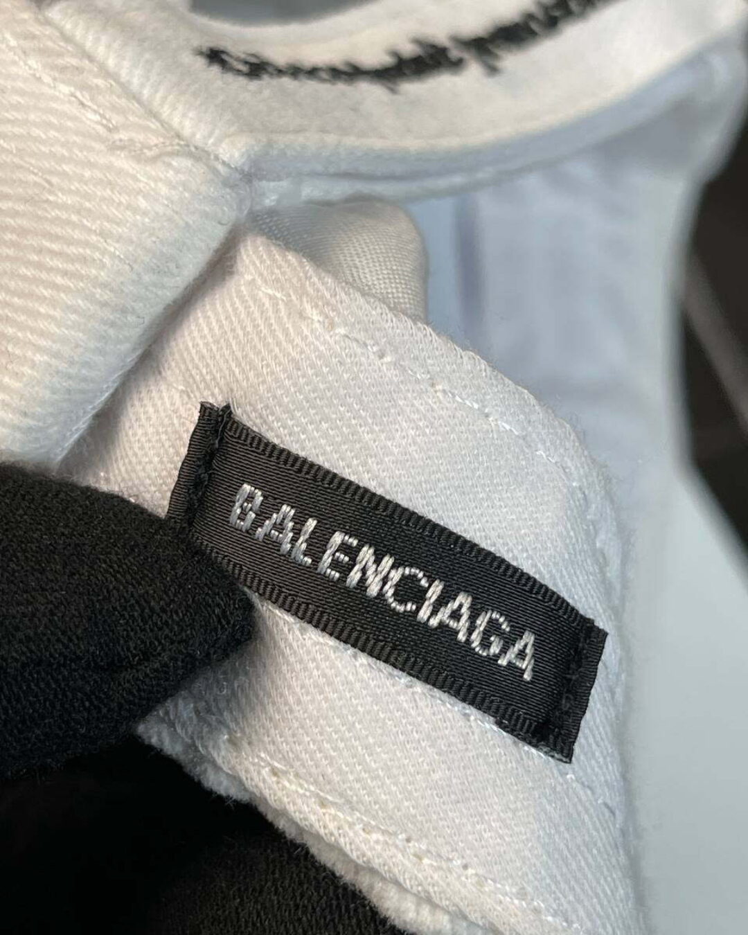 Кепка Balenciaga — изображение 5