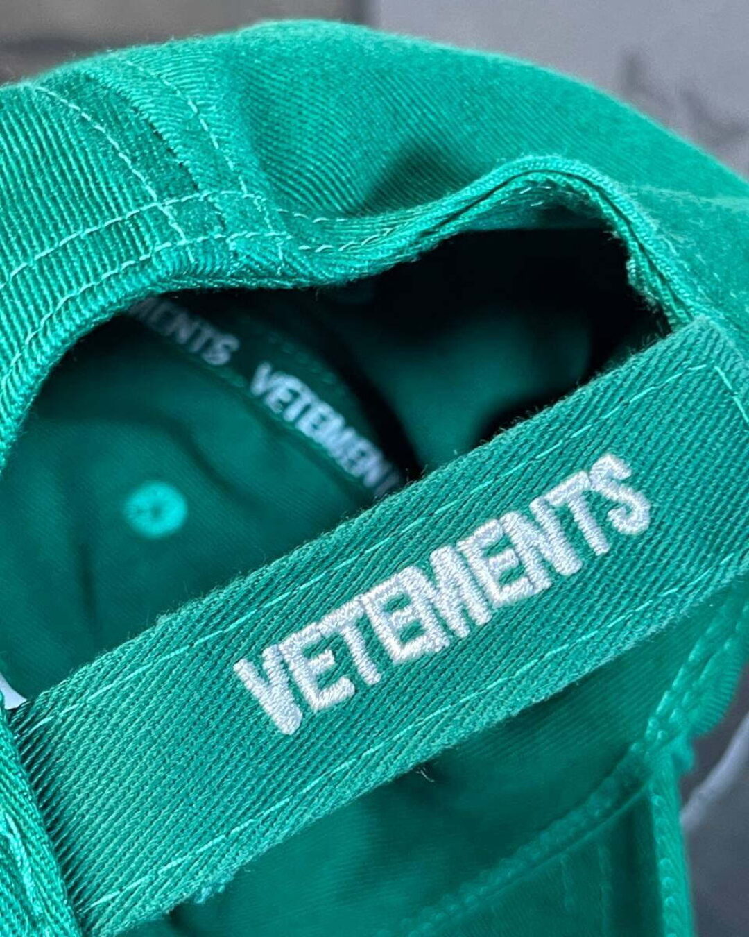 Кепка Vetements — изображение 9
