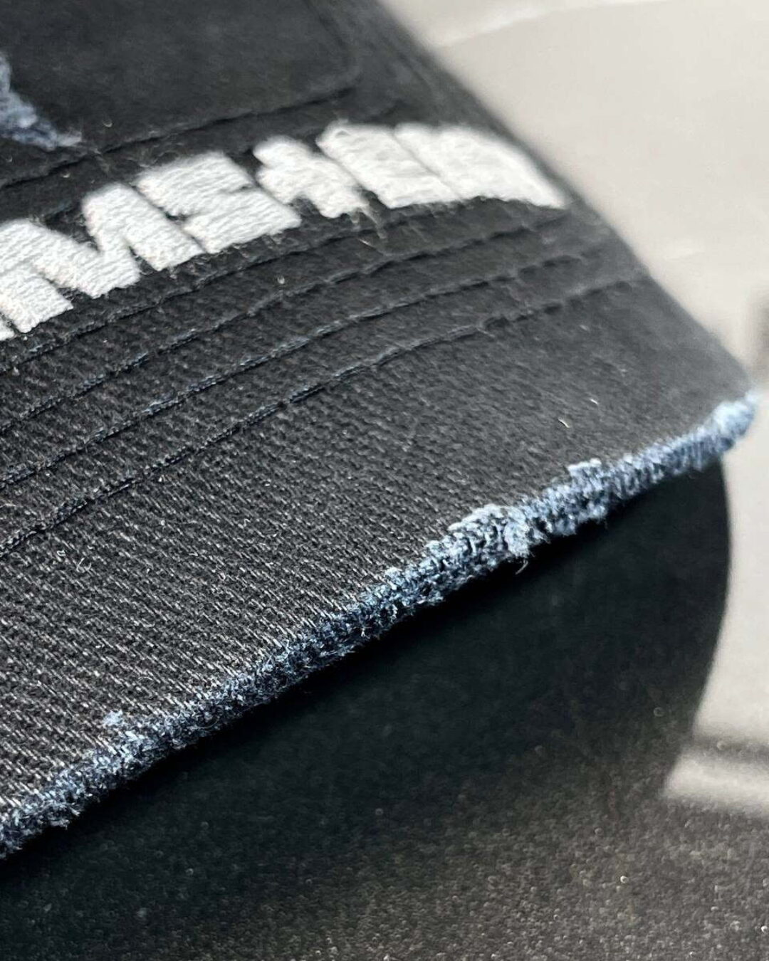 Кепка Balenciaga — изображение 6