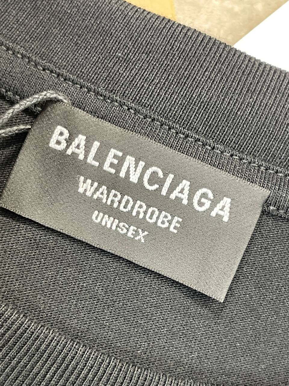 Футболка Balenciaga — фото 7