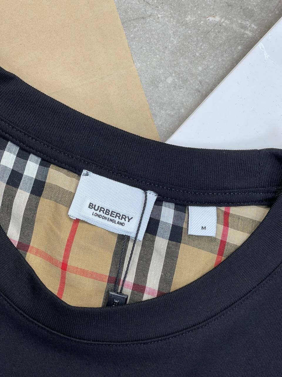 Футболка Burberry — фото 9
