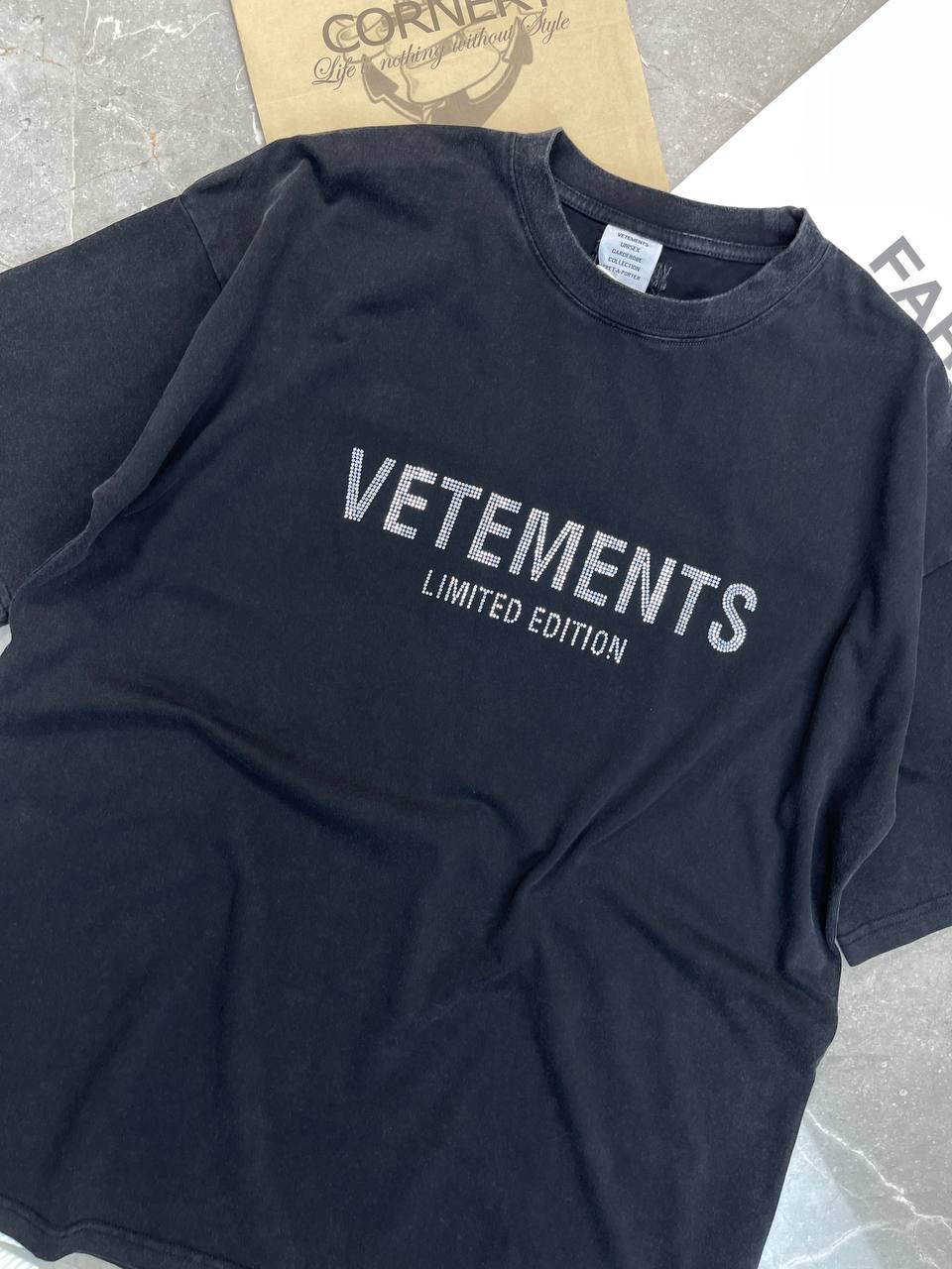 Футболка Vetements Strass Logo — фото 4
