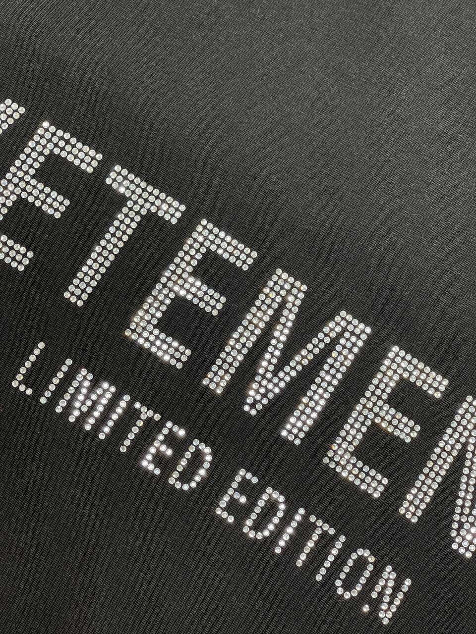 Футболка Vetements Strass Logo — фото 7