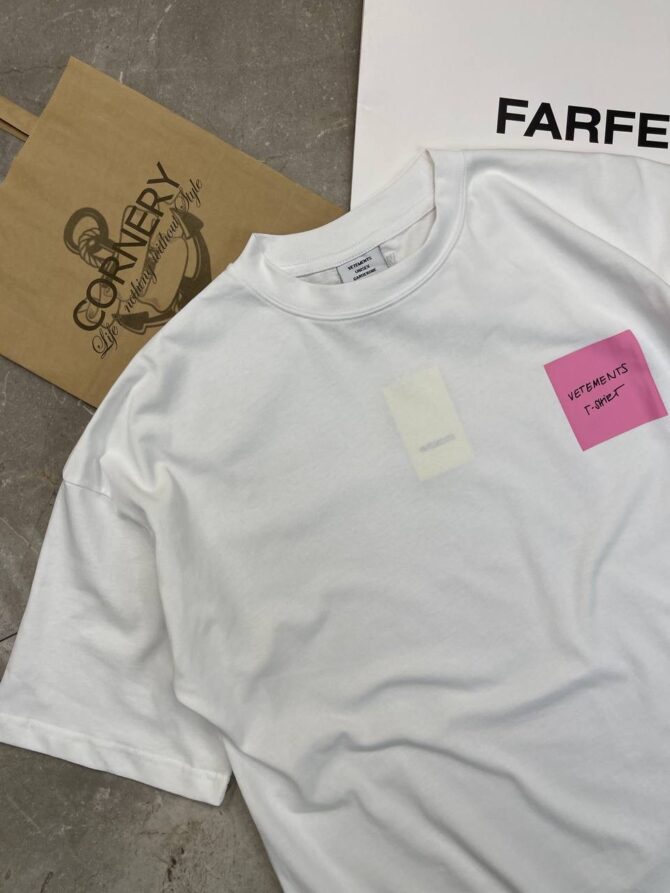 Футболка Vetements Sticker — изображение 4