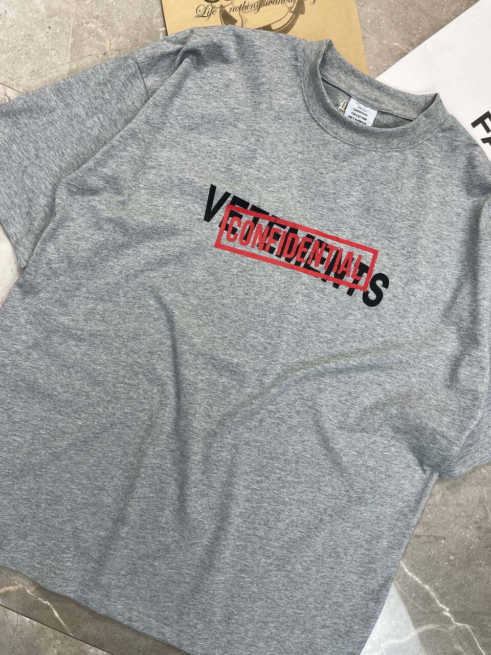 Футболка Vetements Confidential — фото 4
