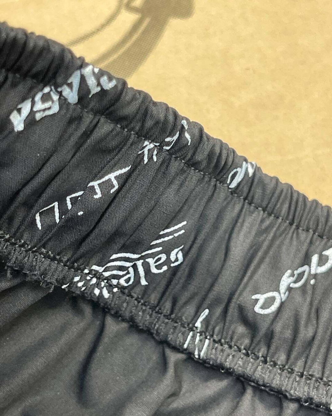 Штаны Balenciaga — изображение 6