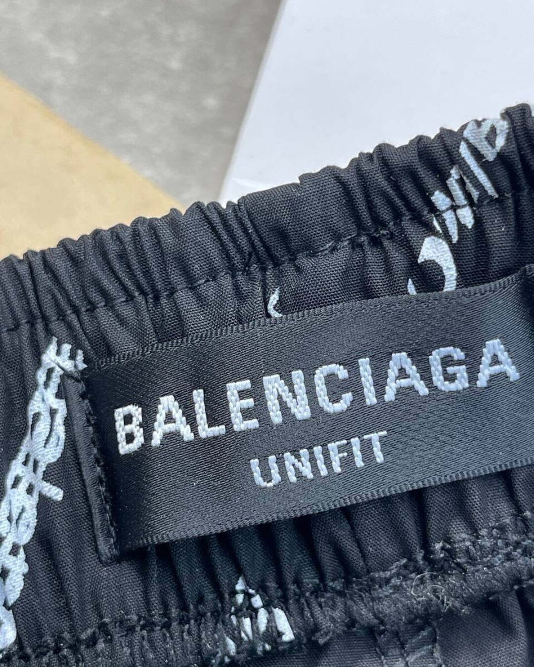Штаны Balenciaga — изображение 9