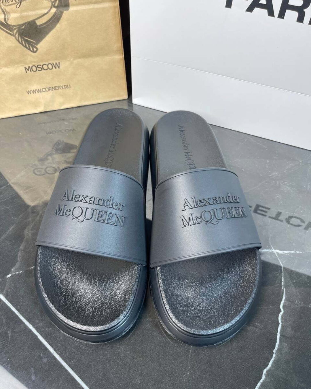 Тапки Alexander McQueen — изображение 3