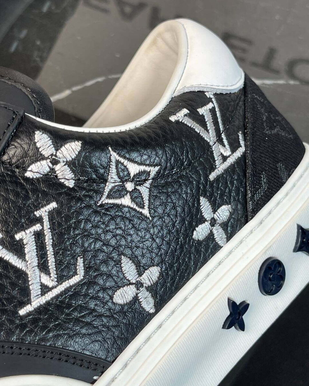 Кеды Louis Vuitton Run Away — изображение 7