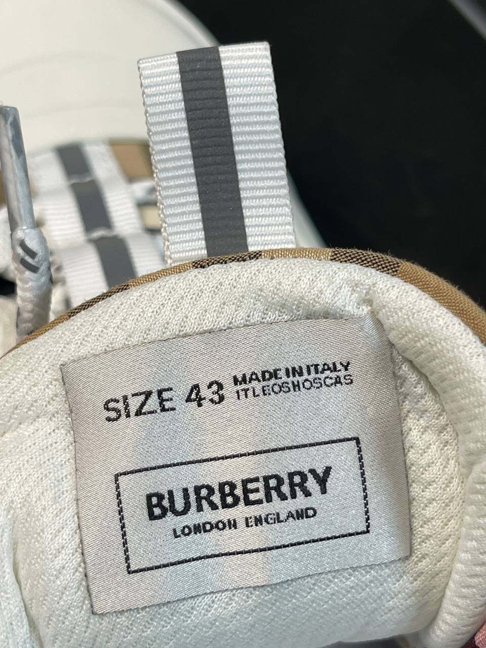 Кроссовки Burberry — фото 10