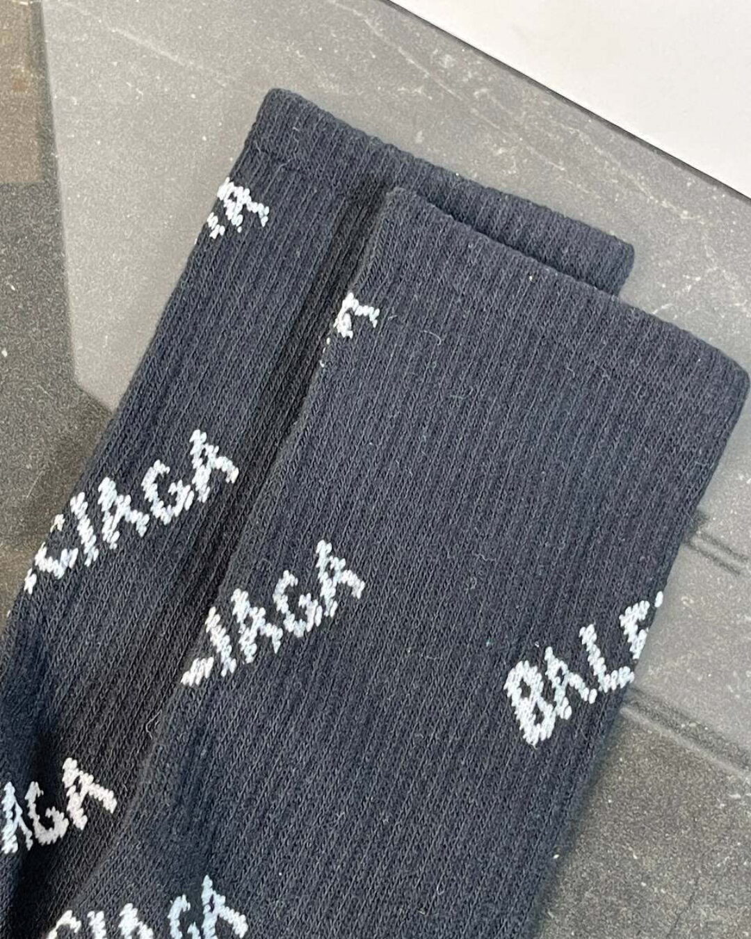 Носки Balenciaga — изображение 2
