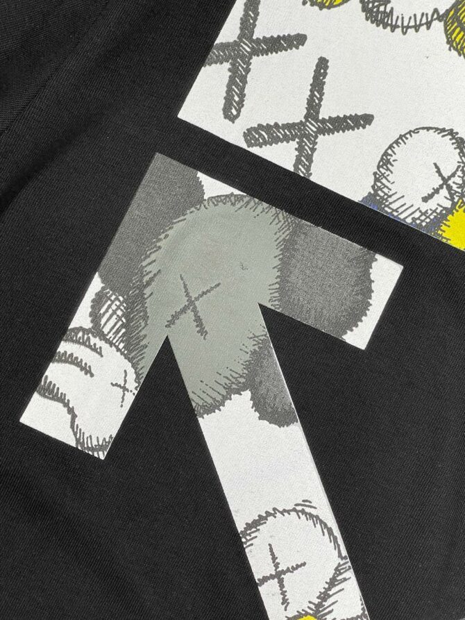 Футболка Off White x Kaws — изображение 9