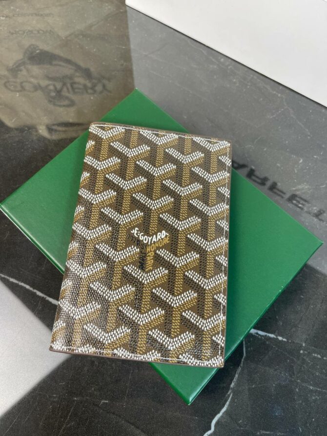 Обложка для паспорта Goyard