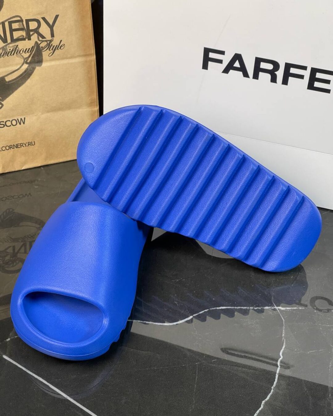 Yeezy Slide Azure (дисконт) — изображение 8