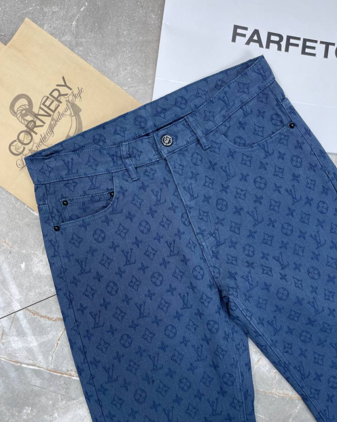Джинсы Louis Vuitton — изображение 3