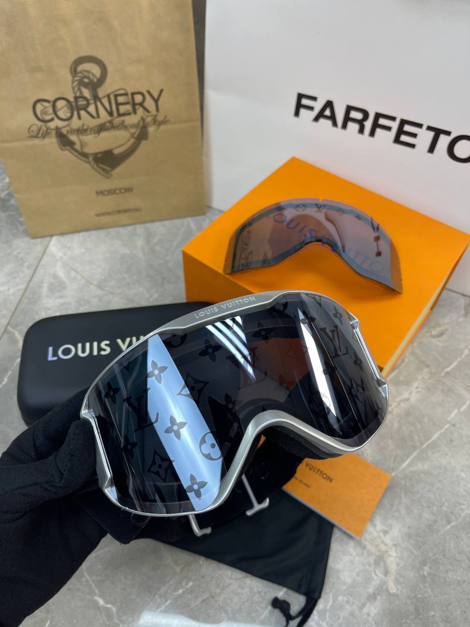 Горнолыжные очки Louis Vuitton