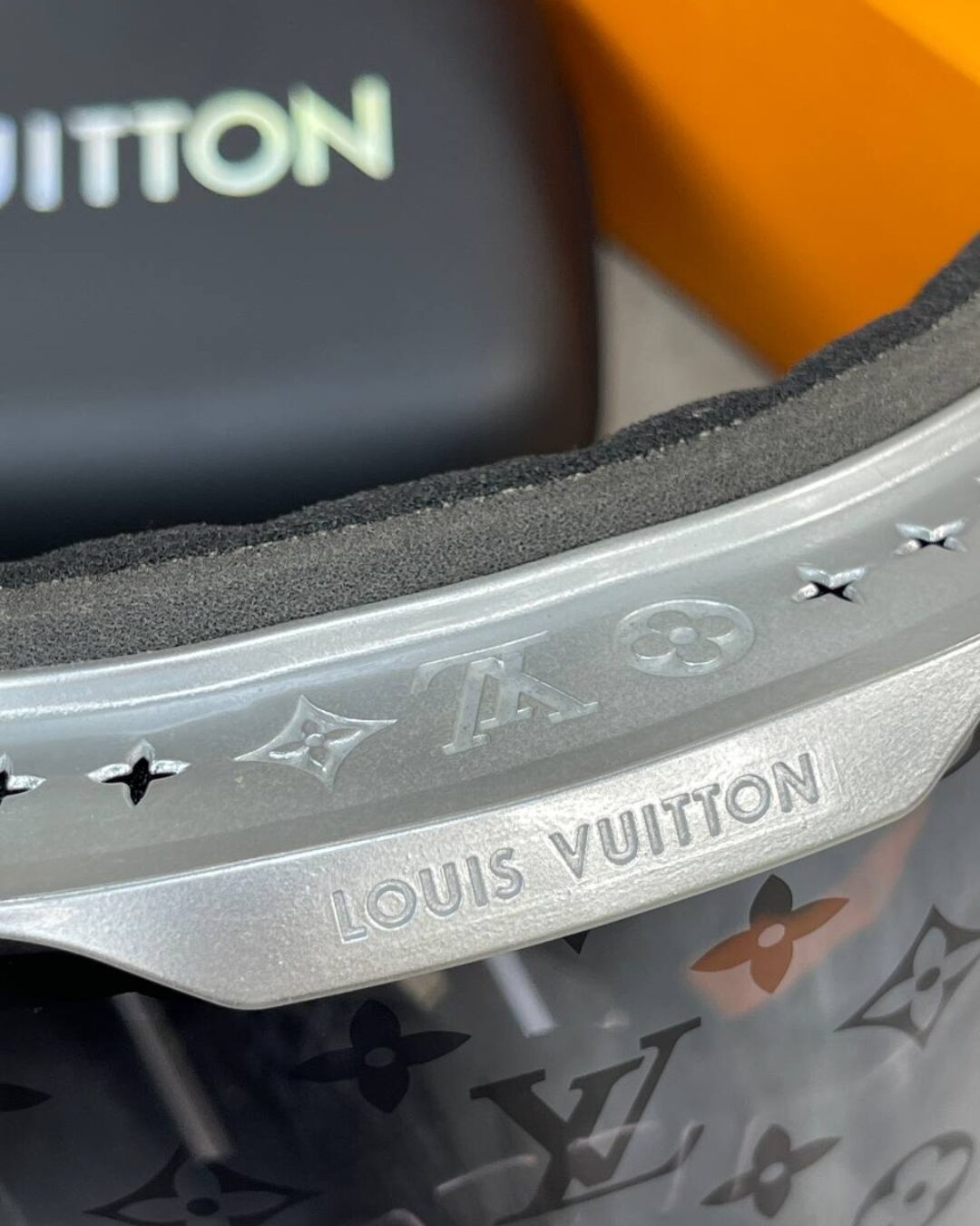 Горнолыжные очки Louis Vuitton — изображение 5