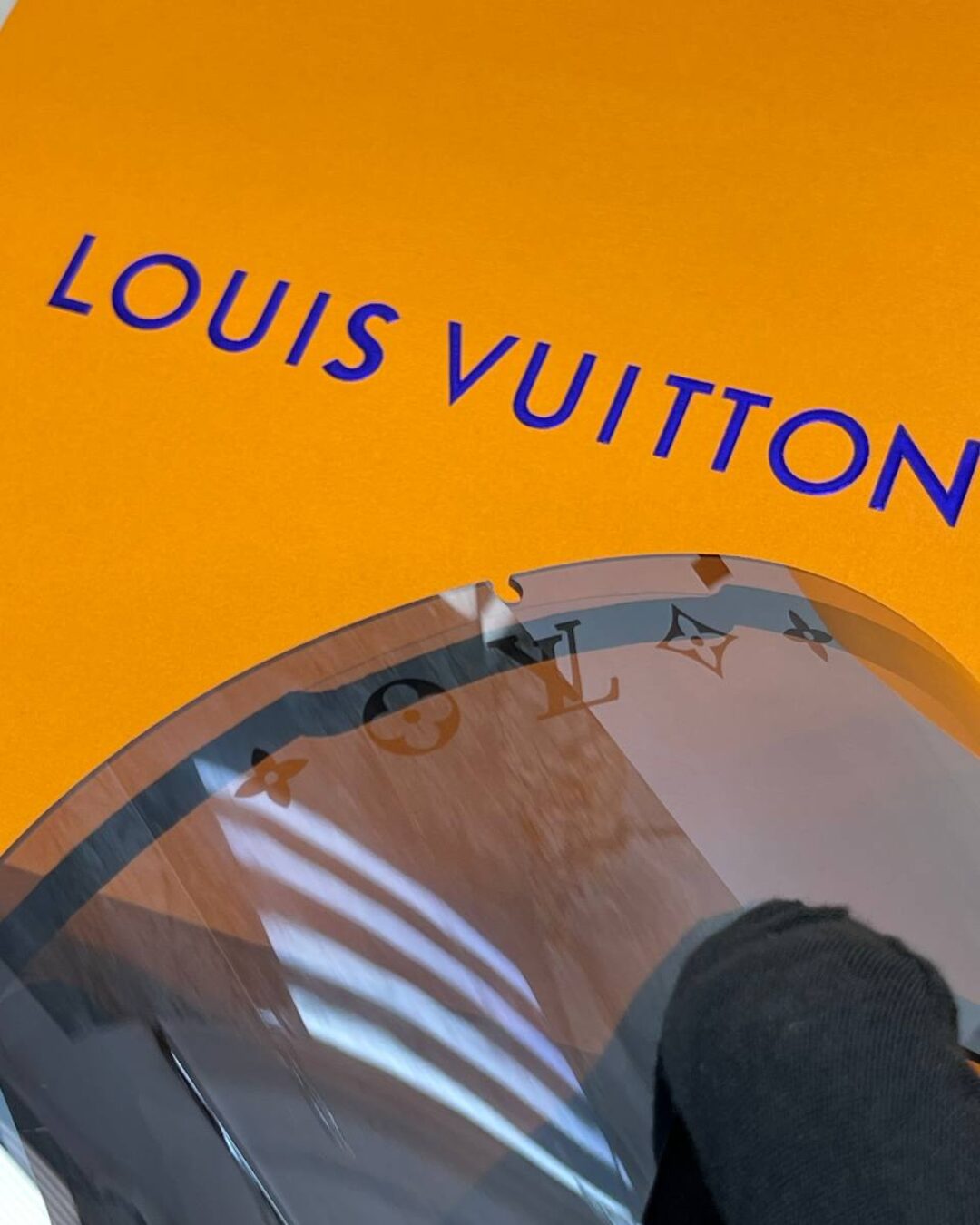 Горнолыжные очки Louis Vuitton — изображение 4