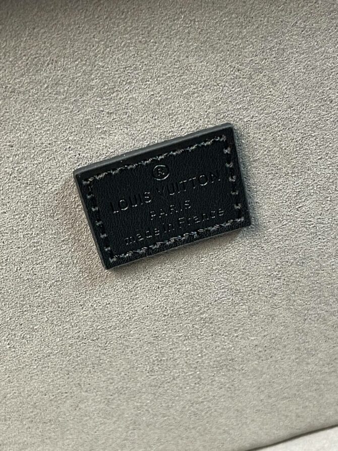 Футляр для часов Louis Vuitton — изображение 5