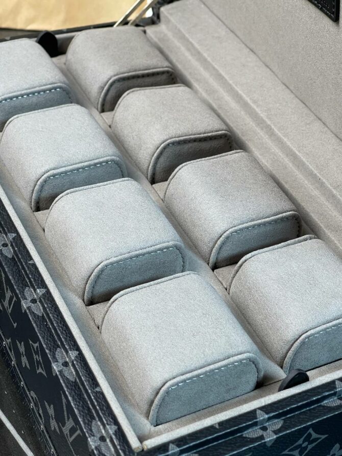 Футляр для часов Louis Vuitton — изображение 6