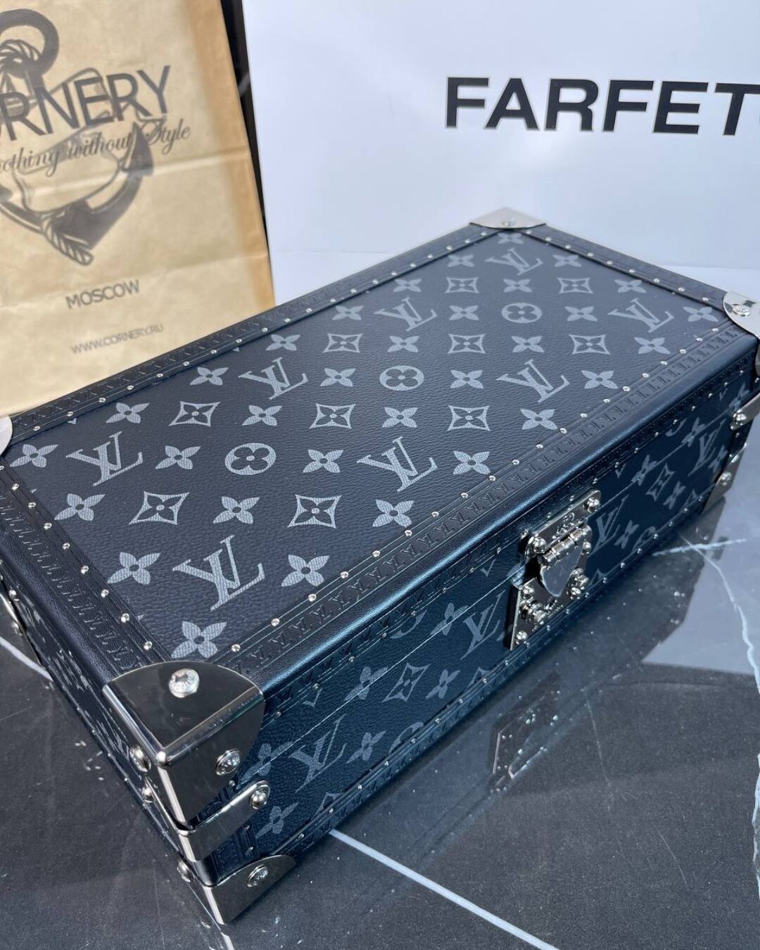 Футляр для часов Louis Vuitton — изображение 3