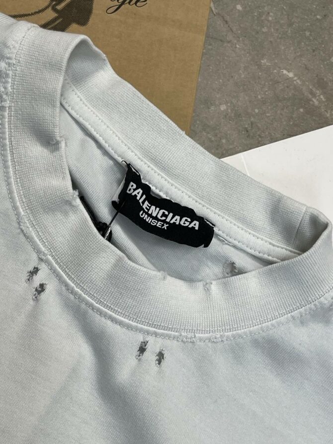 Футболка Balenciaga — изображение 6