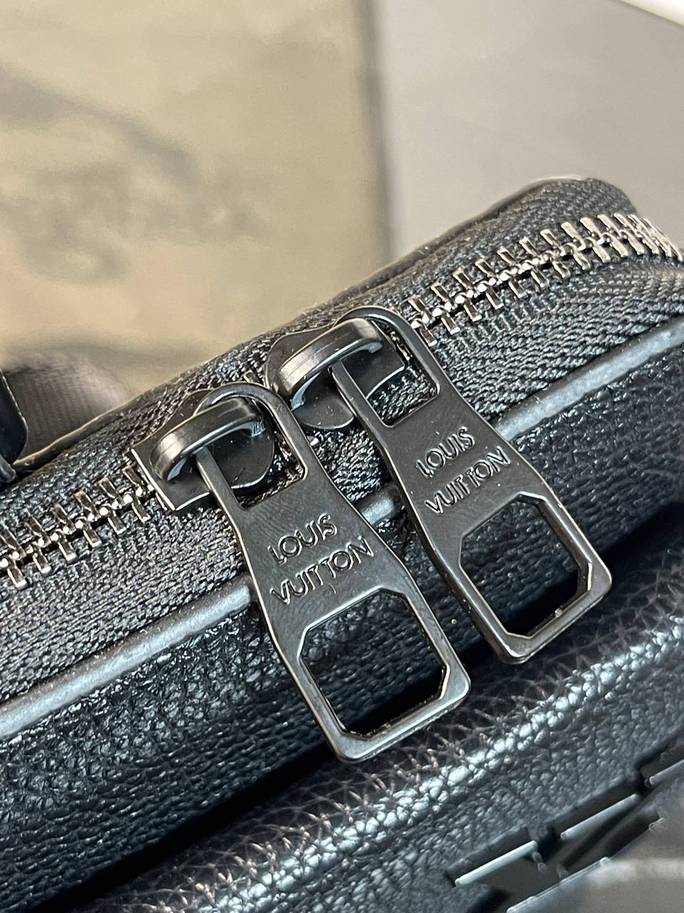 Сумка Louis Vuitton — фото 4