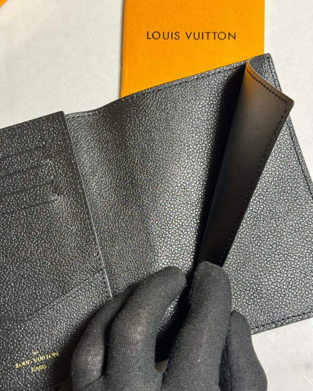Обложка для паспорта Louis Vuitton (Premium) — изображение 6