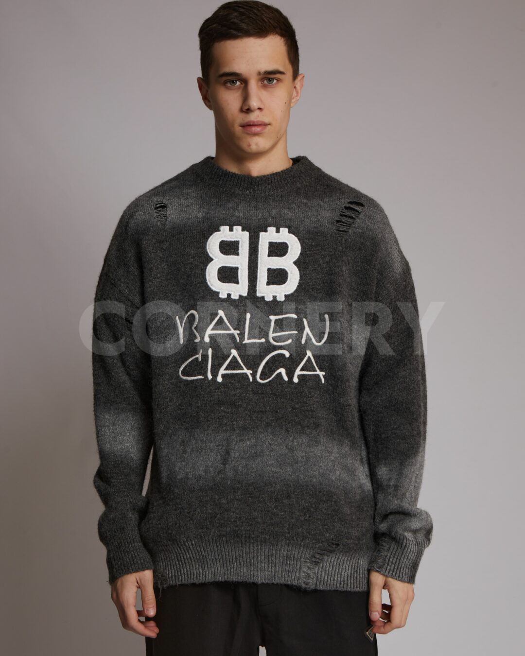 Свитер Balenciaga