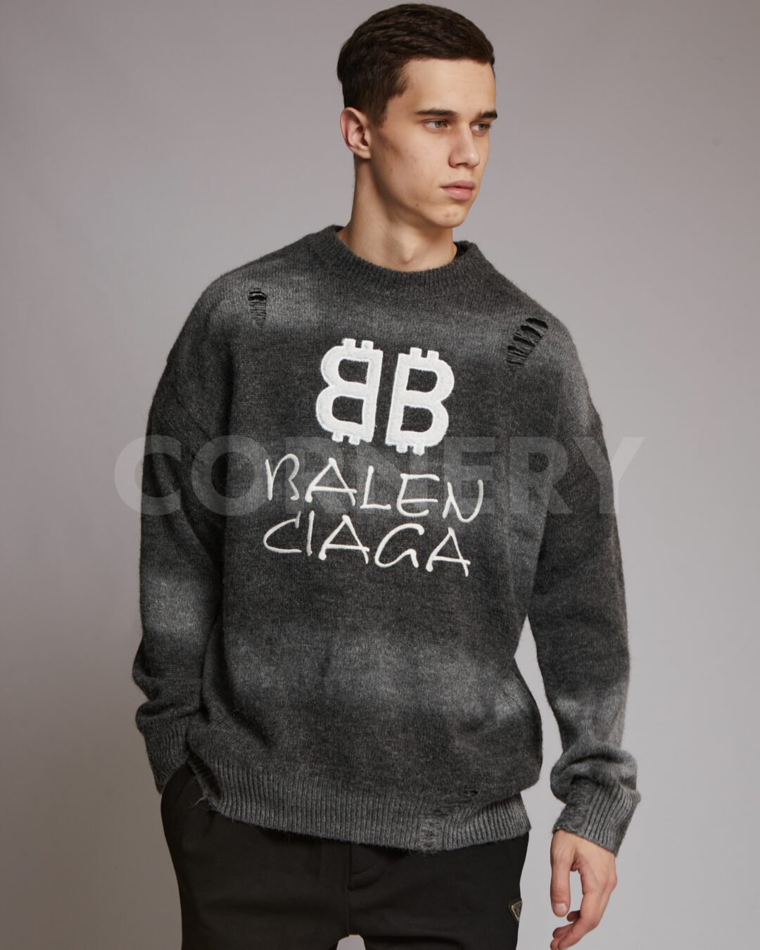 Свитер Balenciaga — изображение 4