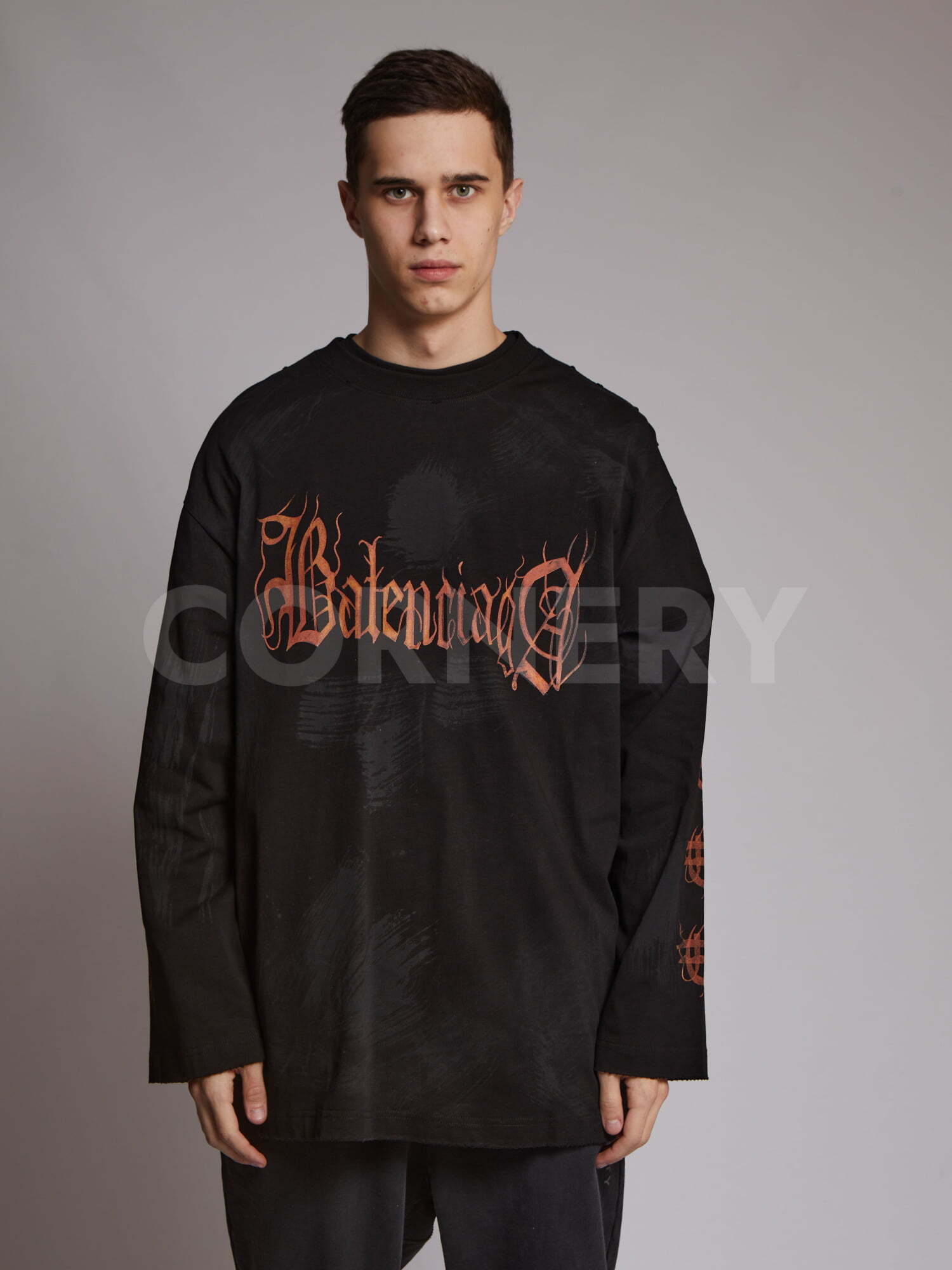 Кофта Balenciaga (дисконт) — фото 1