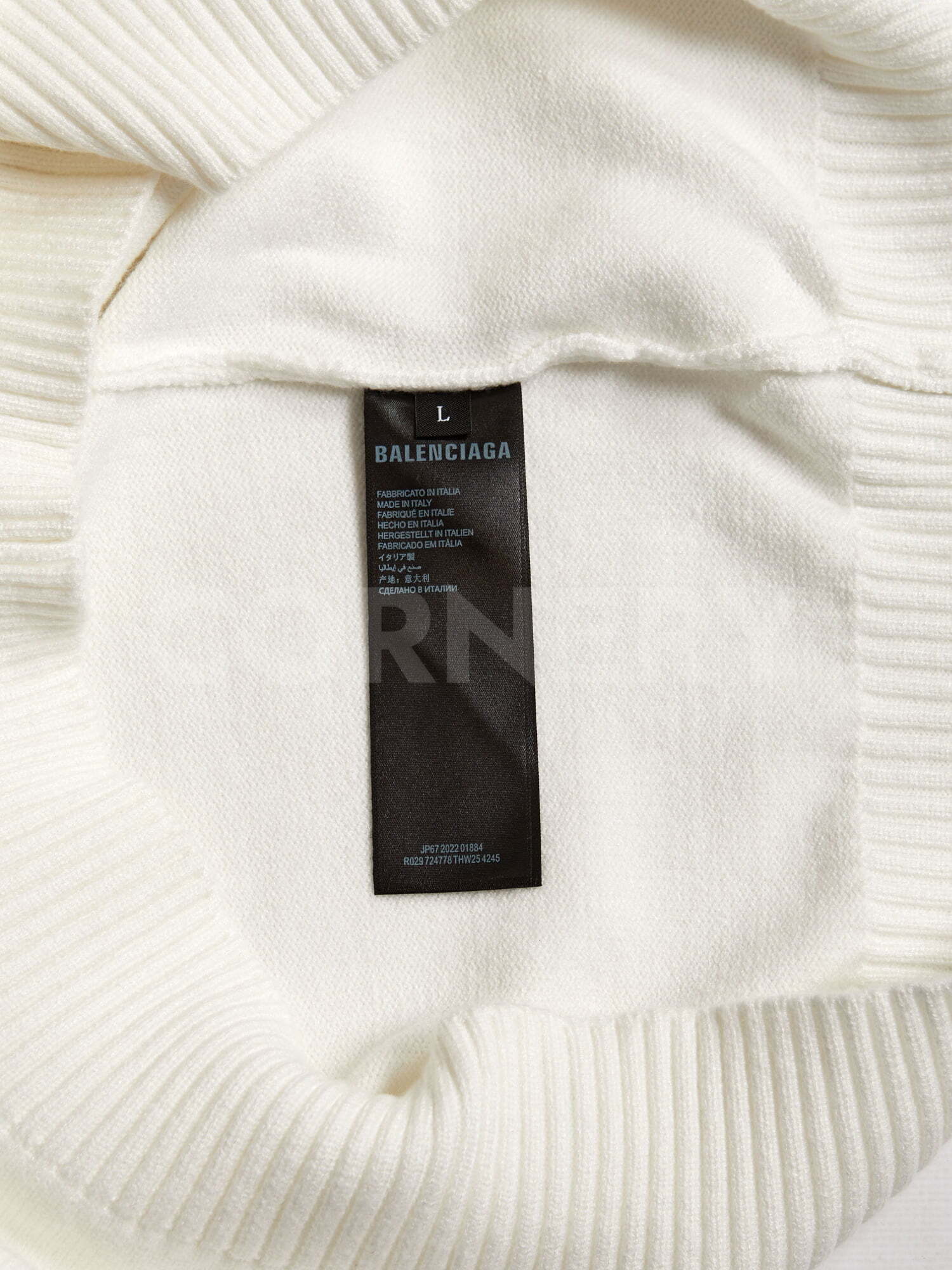Свитер Balenciaga — фото 10