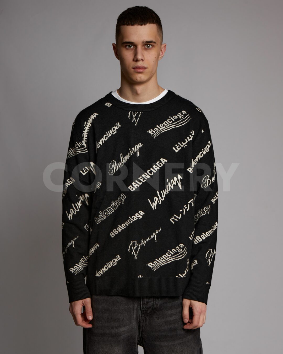 Свитер Balenciaga