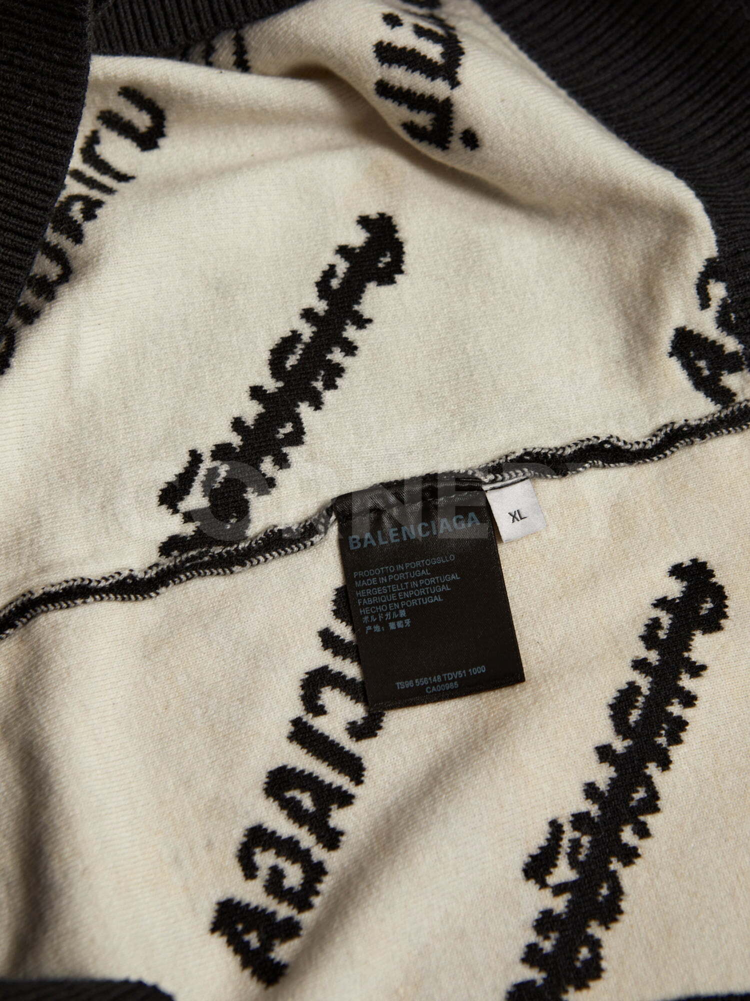 Свитер Balenciaga — фото 10