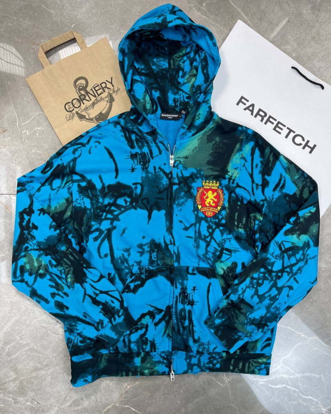 Костюм Balenciaga — изображение 3