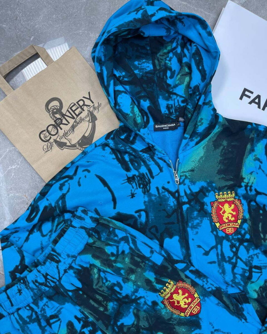 Костюм Balenciaga — изображение 6