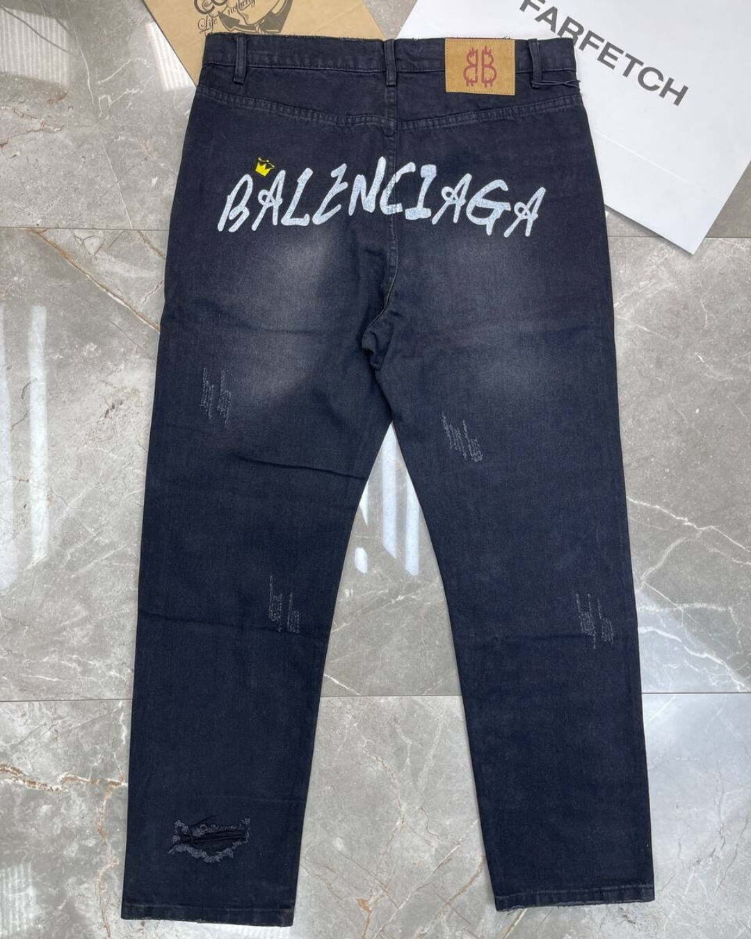 Джинсы Balenciaga — изображение 2