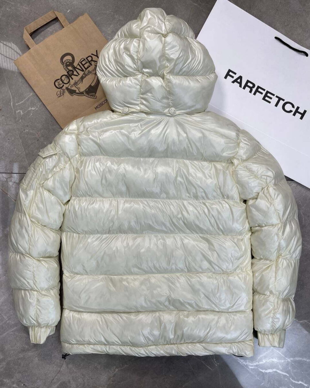 Пуховик Moncler — изображение 2