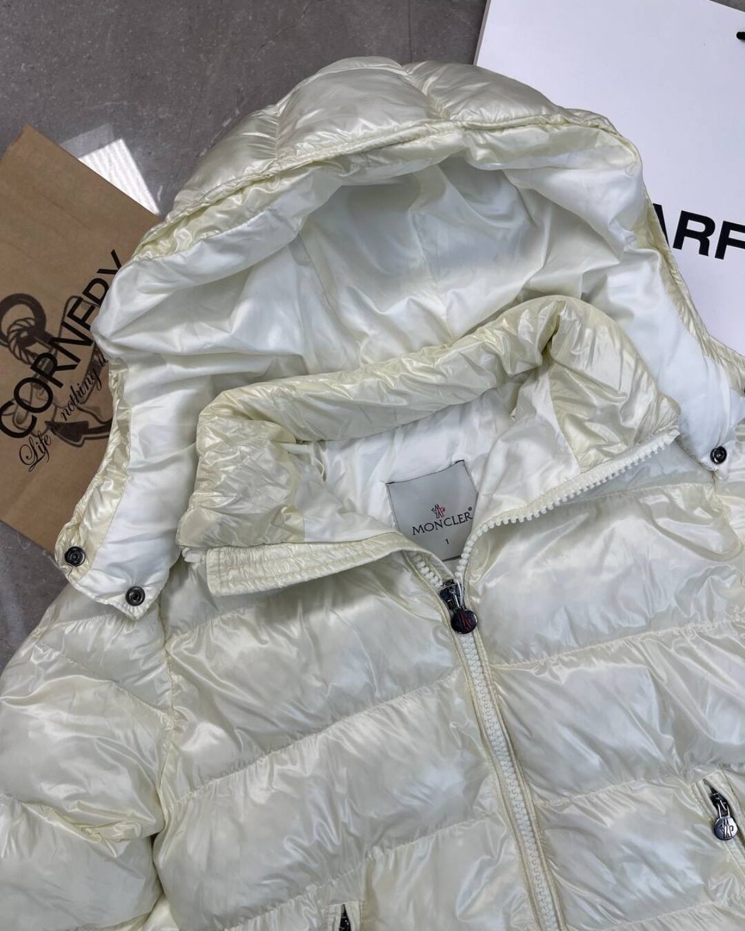 Пуховик Moncler — изображение 3